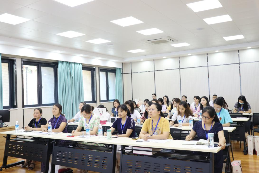 重技能培训  提双师素养